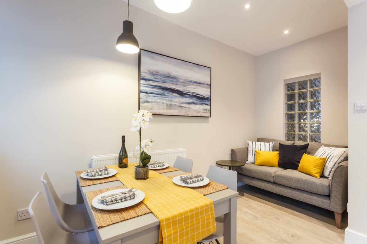 Stylish Town Centre House - 300Mbps, Parking & Sunny Decking Apartment Bournemouth Exterior photo