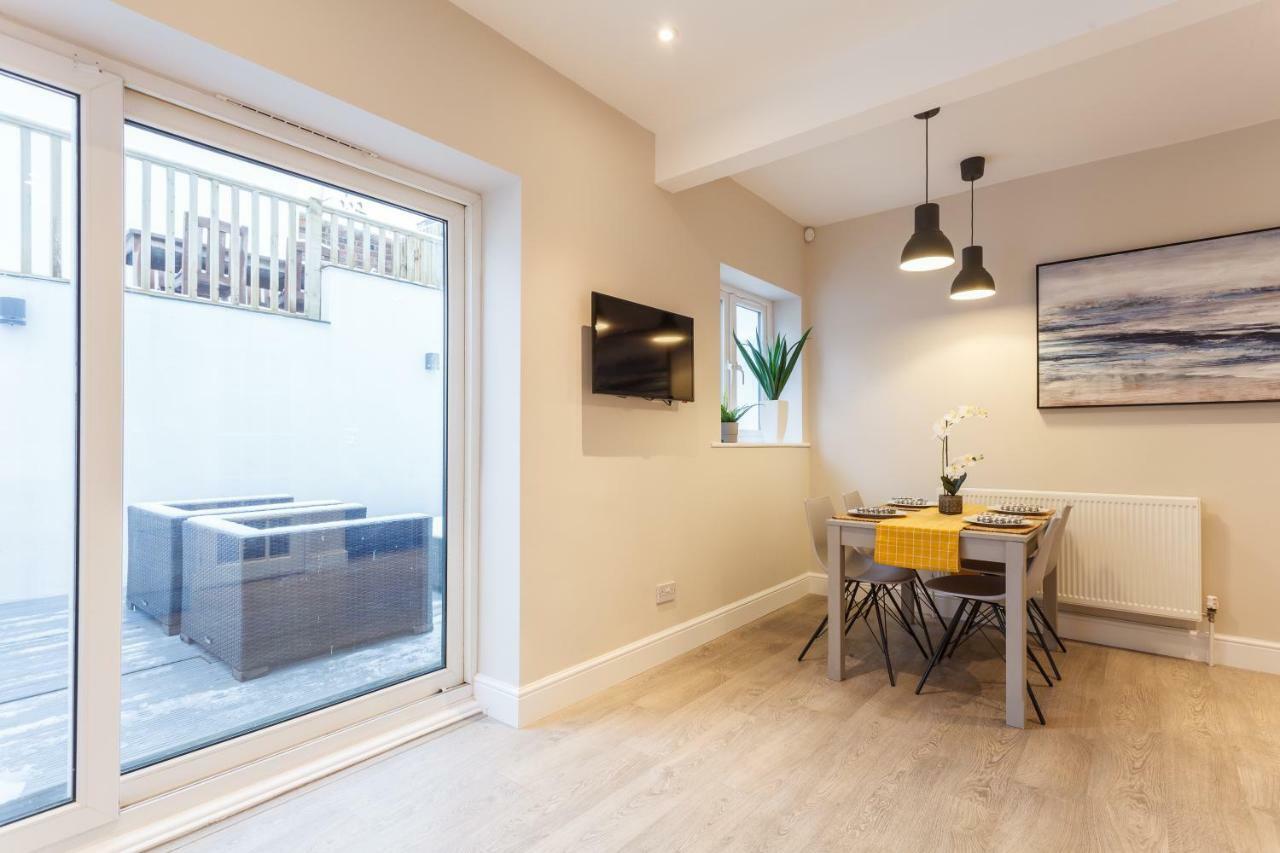 Stylish Town Centre House - 300Mbps, Parking & Sunny Decking Apartment Bournemouth Exterior photo
